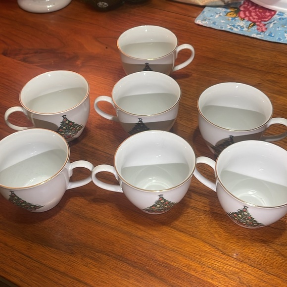 Dinner set - Picture 5 of 8